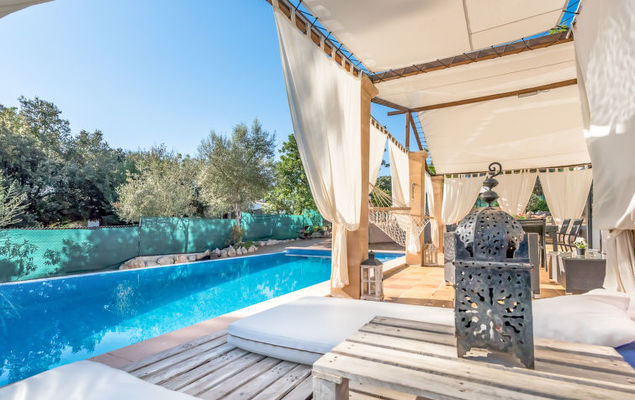 Can Bernat - Photo 1